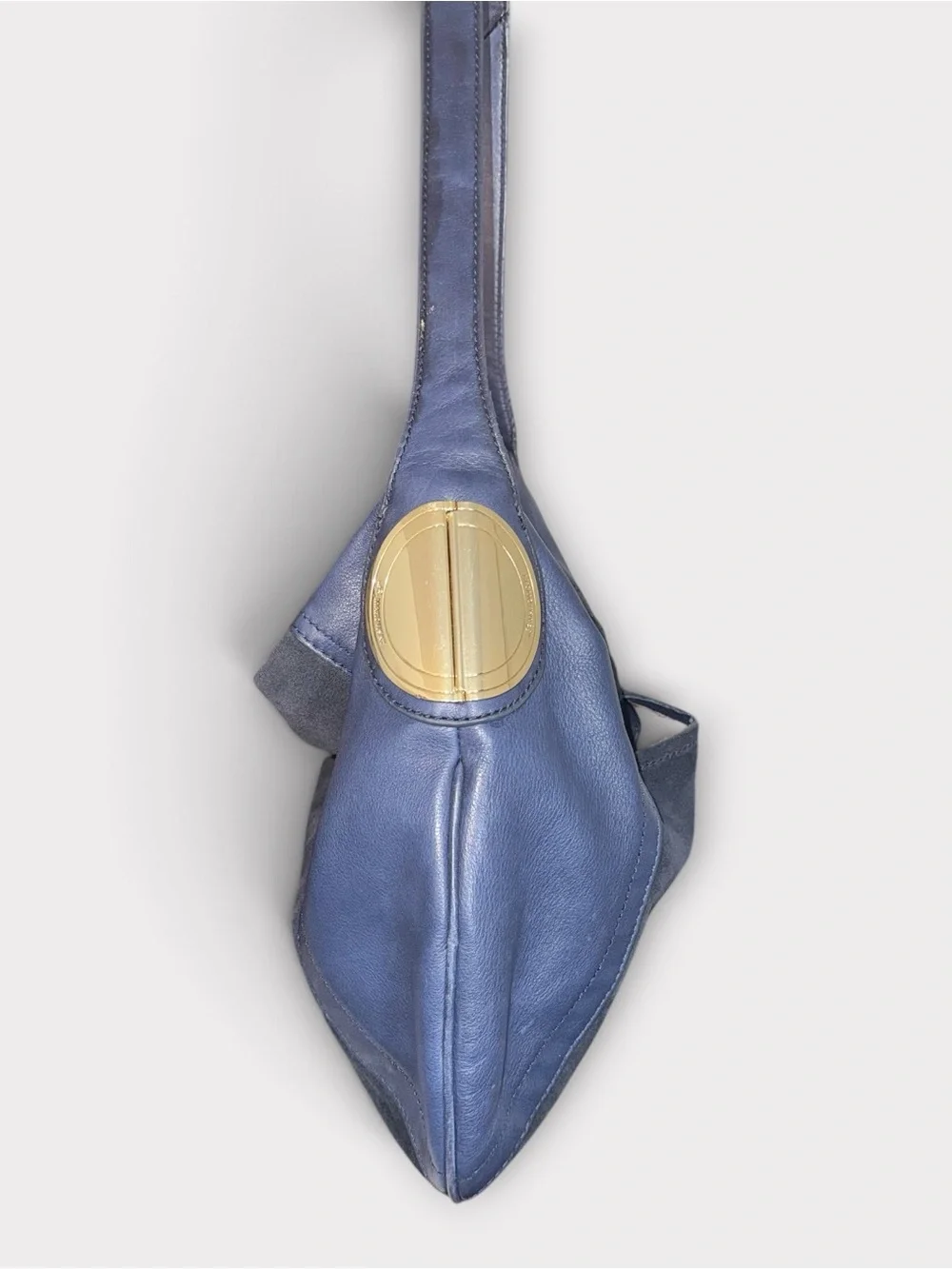 b. makowsky EUC Two-Tone Blue Suede & Leather Slouch Shoulder Bag